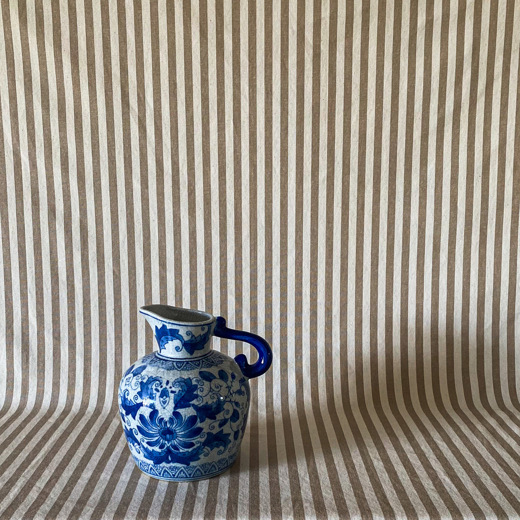 Toile Pitcher